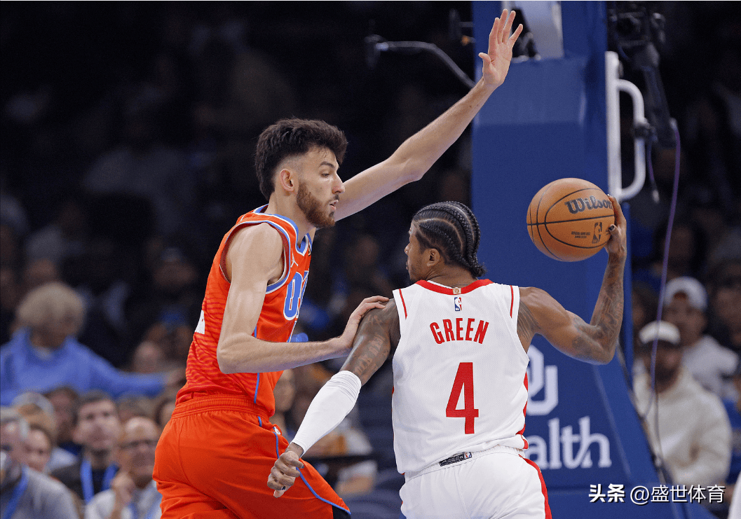 火箭遭遇惨败，教练组考虑调整阵容