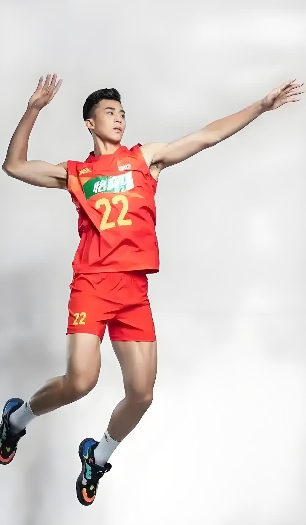 爱游戏官网-一位新晋球员在比赛中表现出色，成为焦点人物的简单介绍