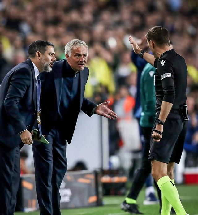 爱游戏登录-瓦伦西亚决胜巴黎，胜利在望甚至不远