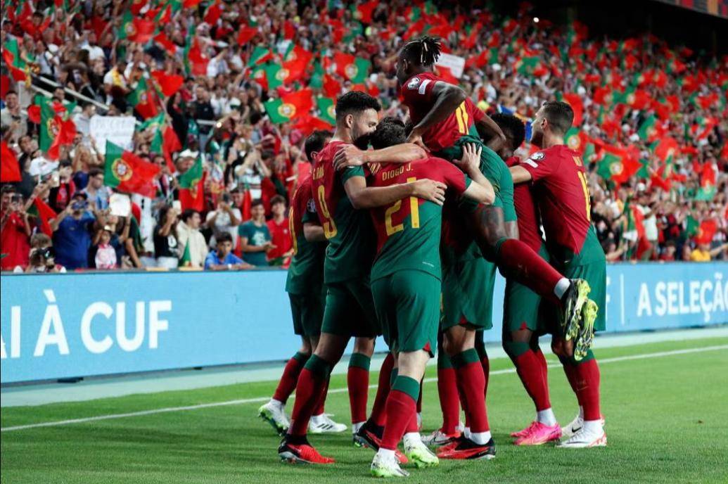 爱游戏app下载-包含欧预赛比赛上的以色列队赢得胜利，晋级决赛的词条