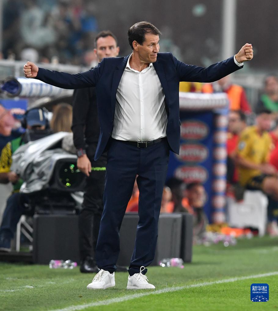 热那亚战平，努力保持稳定状态