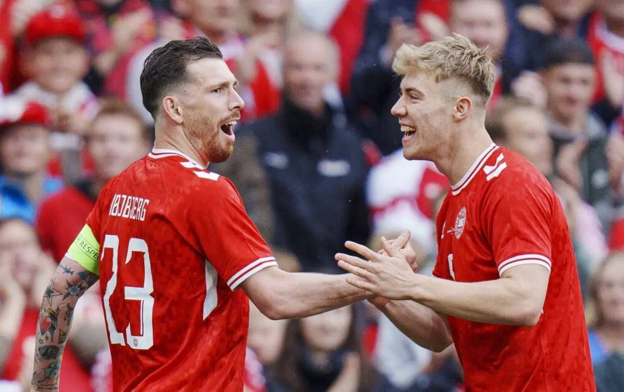 爱游戏官网入口-欧国联赛赛况引人入胜，球员斗志高昂的简单介绍