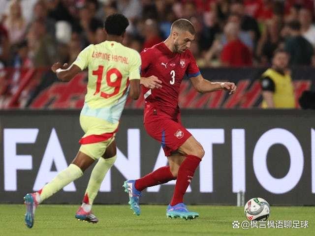 塞尔维亚男子篮球队战胜强敌夺冠