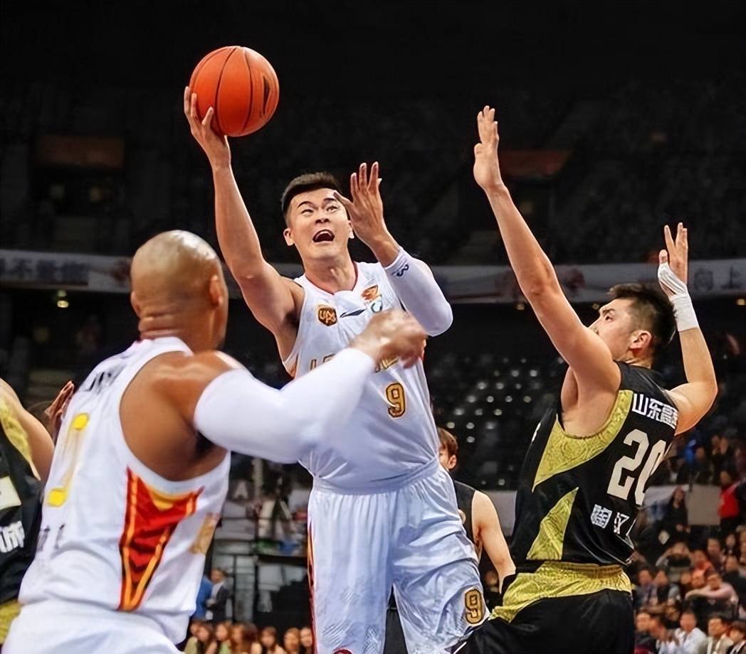 爱游戏网页版登录入口-包含火锅男篮表现抢眼，获得连胜的词条