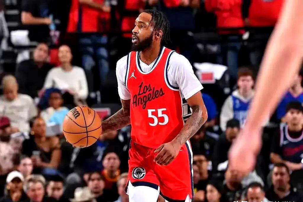 爱游戏app下载-包含客场作战获得胜利，球队士气高涨的词条