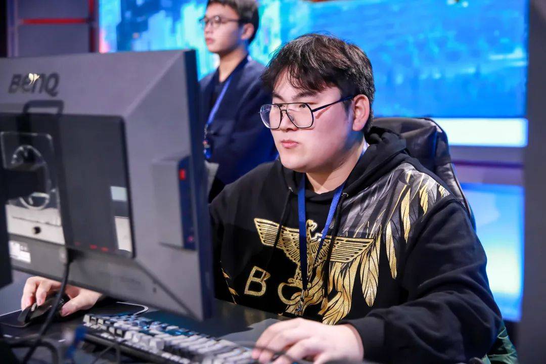 西部选手技高一筹,率领战队进入半决赛的简单介绍 西部选手技高一筹,率领战队进入半决赛的简单介绍