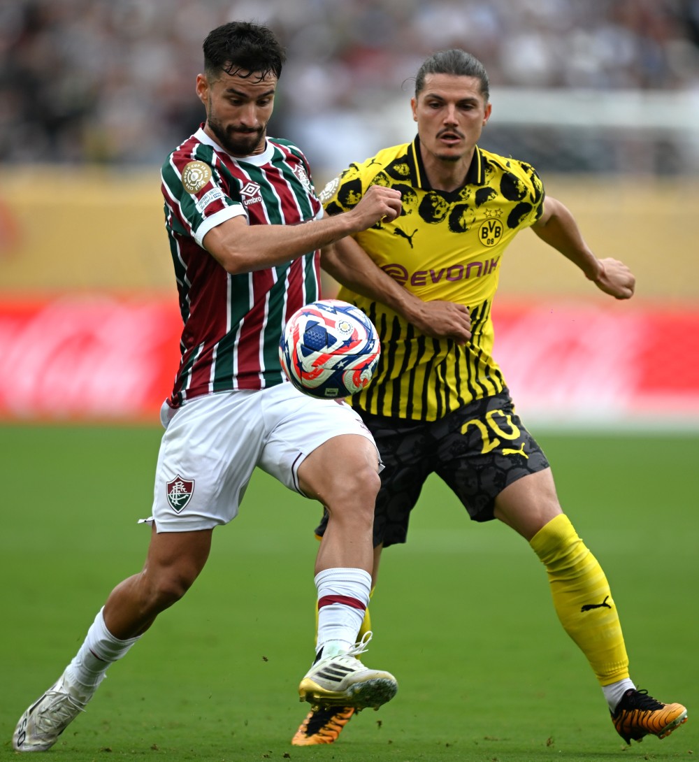 爱游戏在线-多特蒙德夺魁，迈向足球巅峰