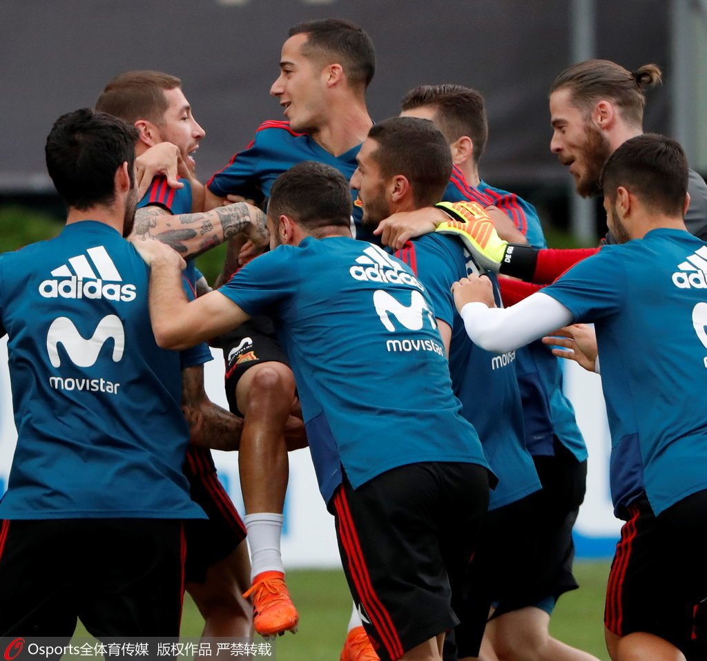 爱游戏网页版-瑞士男足战胜墨西哥晋级八强