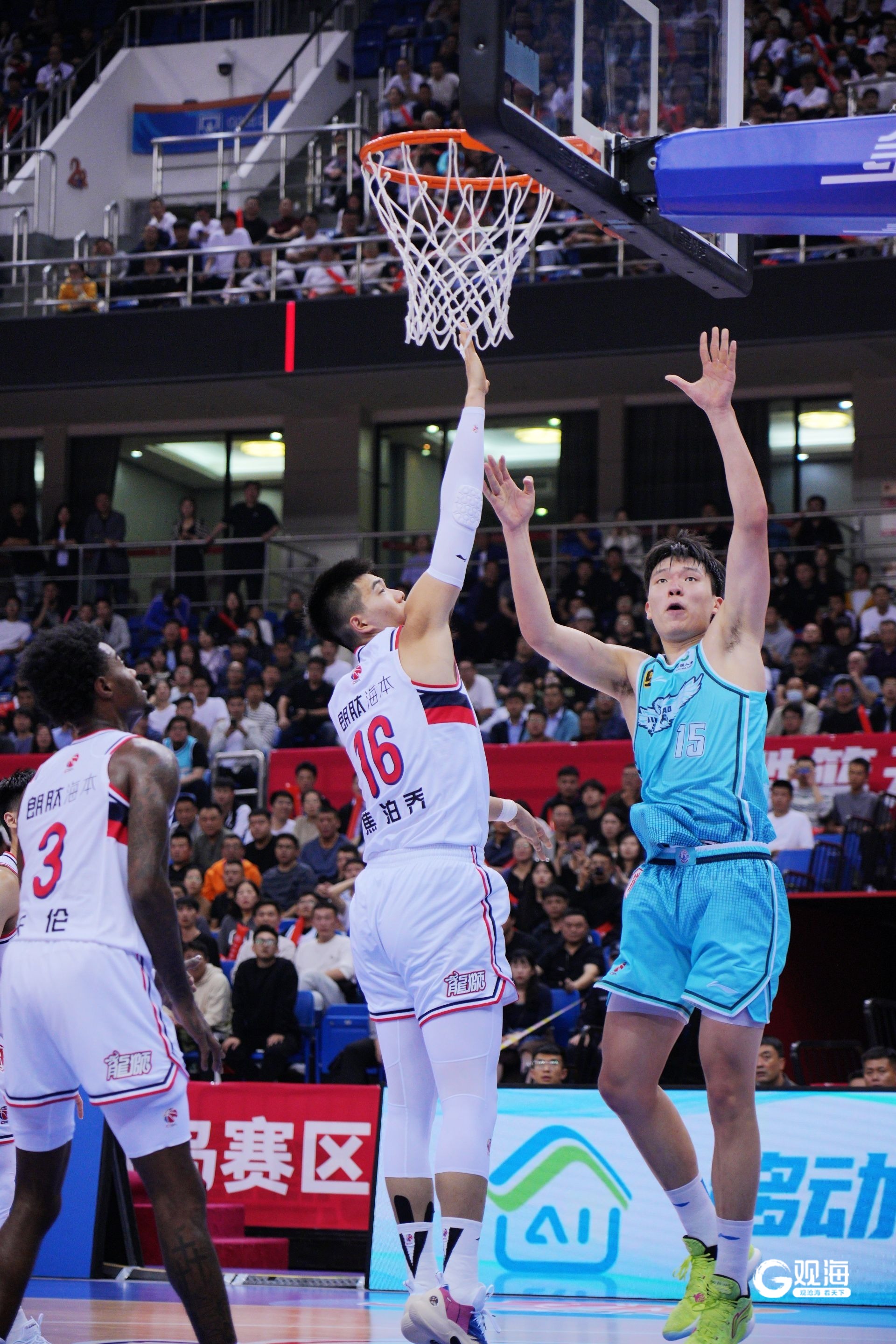 爱游戏官网入口-大连男篮凭借团队配合取得胜利