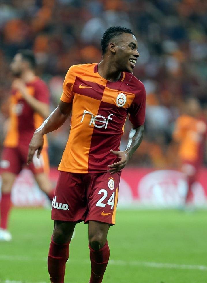 爱游戏中国官网-法兰克福球队实力悍然，成为黑马