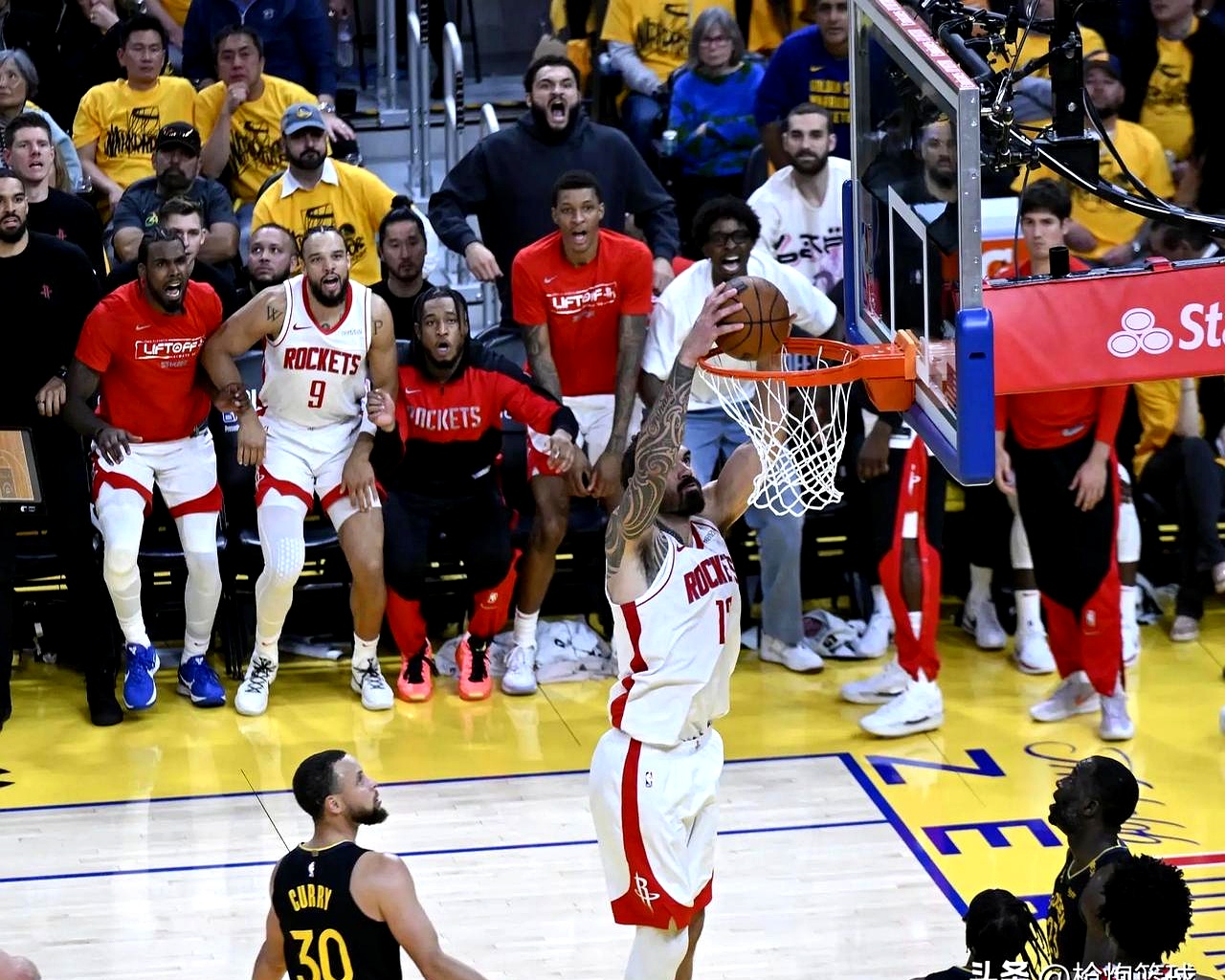 爱游戏app-勇士战胜马刺，格林完成关键封盖的简单介绍