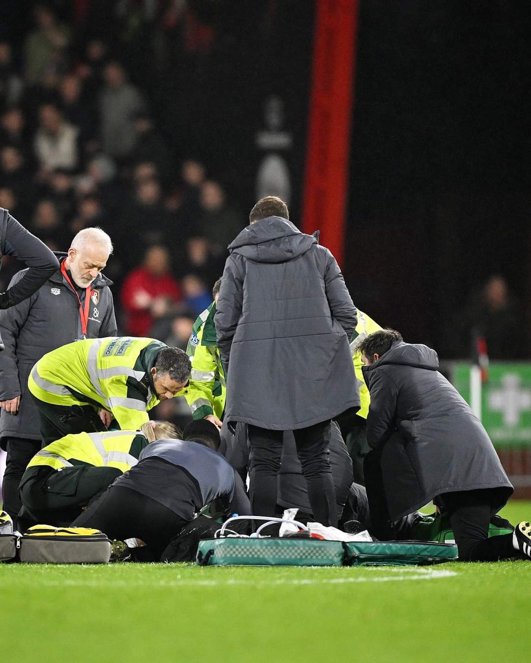 包含皇家马德里惨败，球迷失望万分的词条